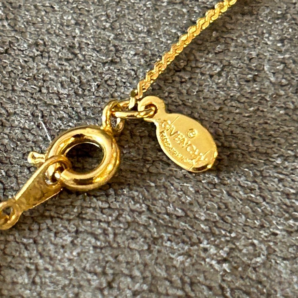 SOLD❤️ GIVENCHY Gold Logo “G” Pendant Necklace w/ Original Tags - Picture 7 of 8